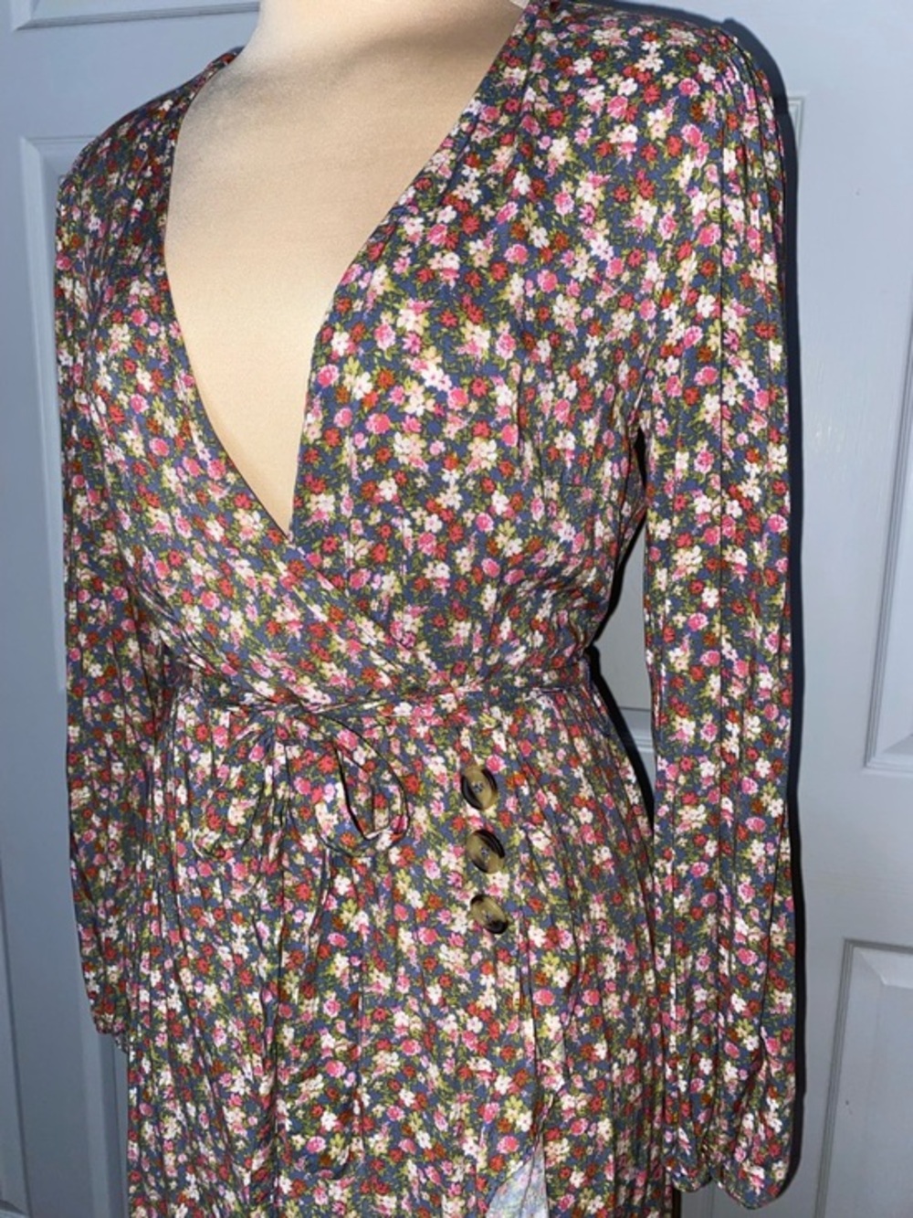 SO Juniors Medium Boho Floral Wrap Dress Cottagecore Ruffle Long Sleeve Belted